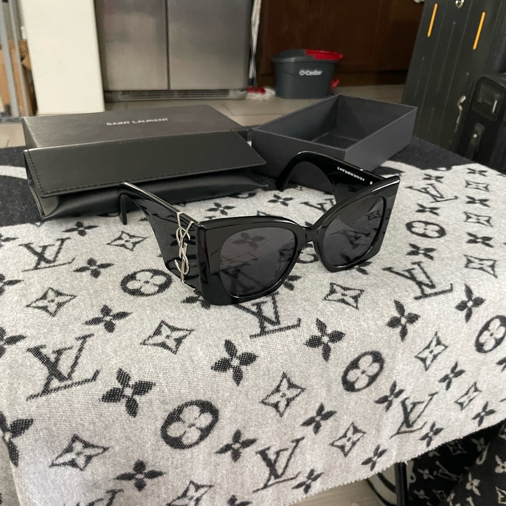 Saint Laurent Dark Sunglasses with Silver Accents - Picture 4 of 8